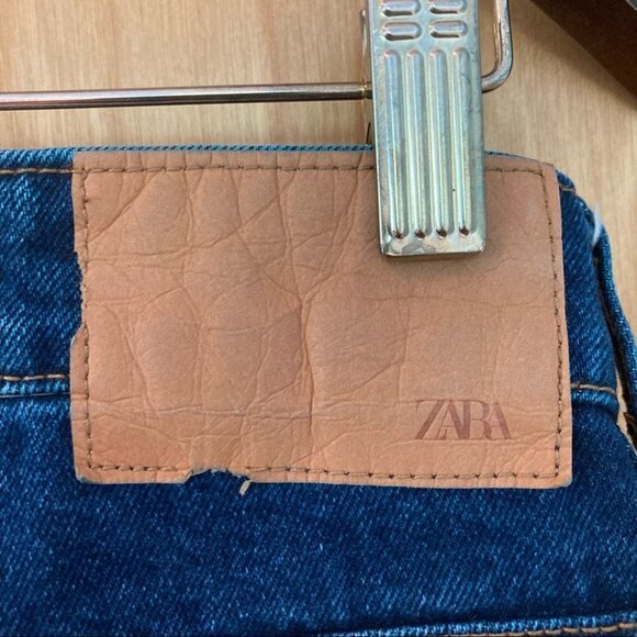 ZARA Sz 10  Mom Style High Rise Tapered Leg Dark Wash Jeans - Picture 5 of 6